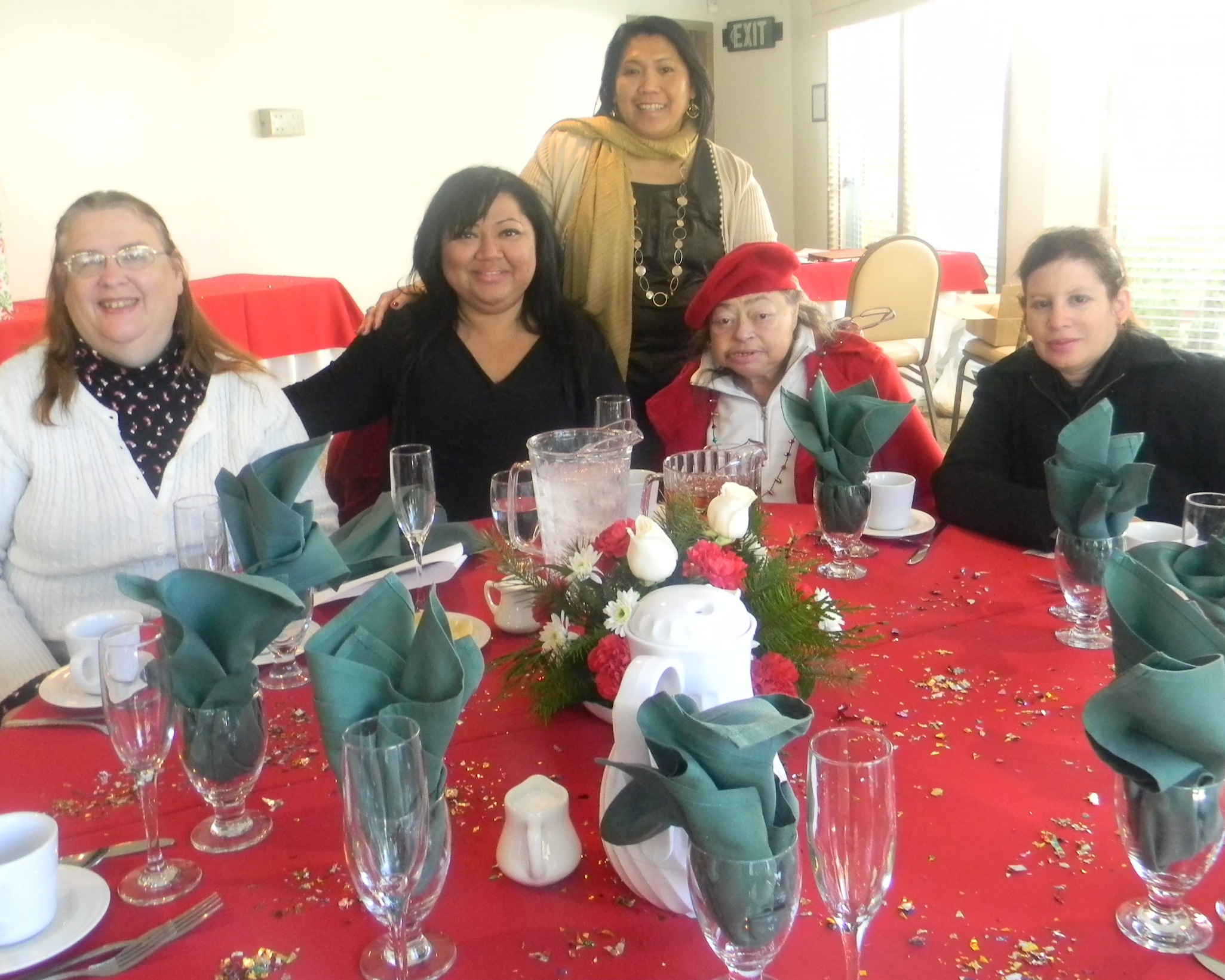 Photo-EFS-Holiday-Celebration-2011-Virginia-and-Alma